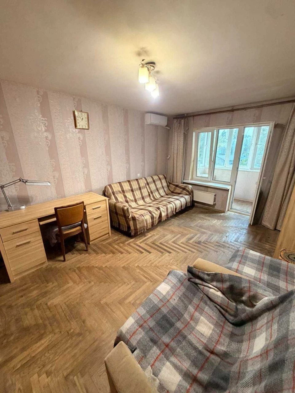 Продаж однокімнайної квартири в метро Академмістечко