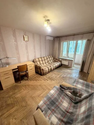 Продаж однокімнайної квартири в метро Академмістечко