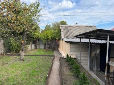 Country house near the Dnipro at Virve