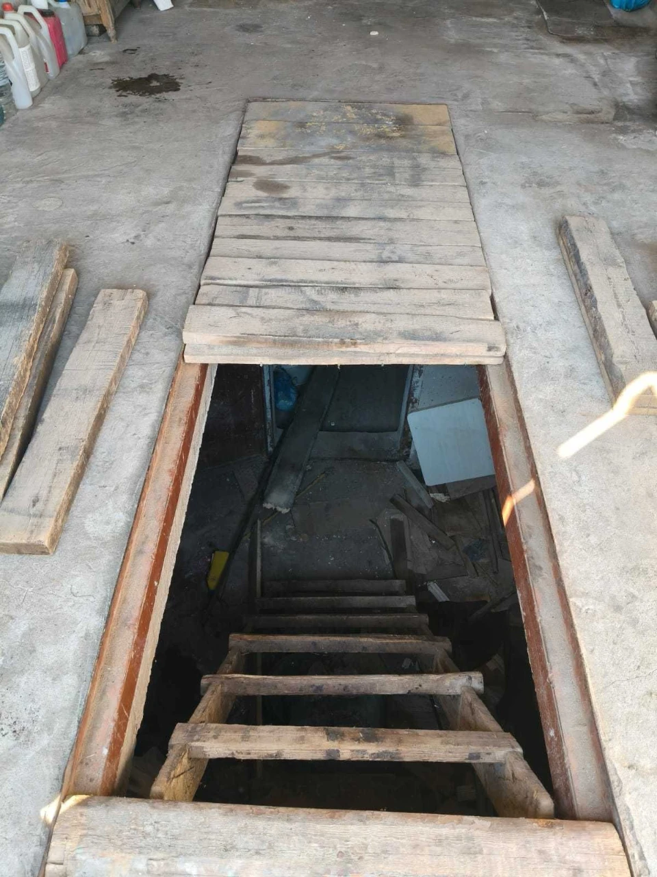 Selling Garage in TEMP Cooperative