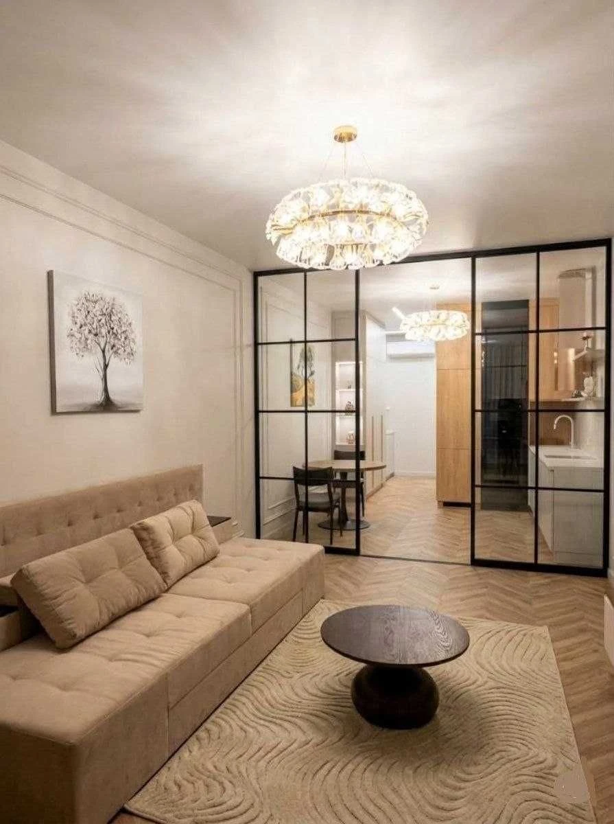 1-комнатная квартира в Аркадии — 40 м², 1-я линия моря, премиум