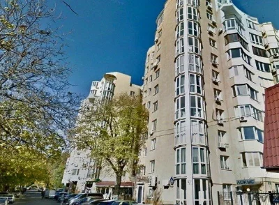 Продам 3 ком квартиру з ремонтом 9- ст В.фонтану