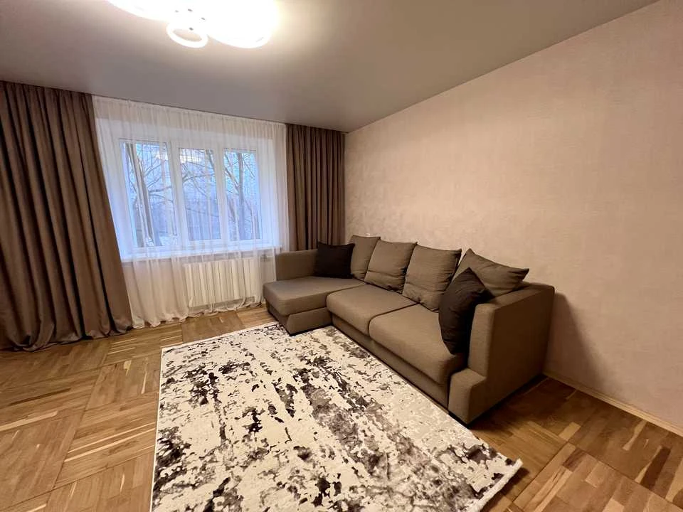 Apartment. AutoZavodska st. Kyiv