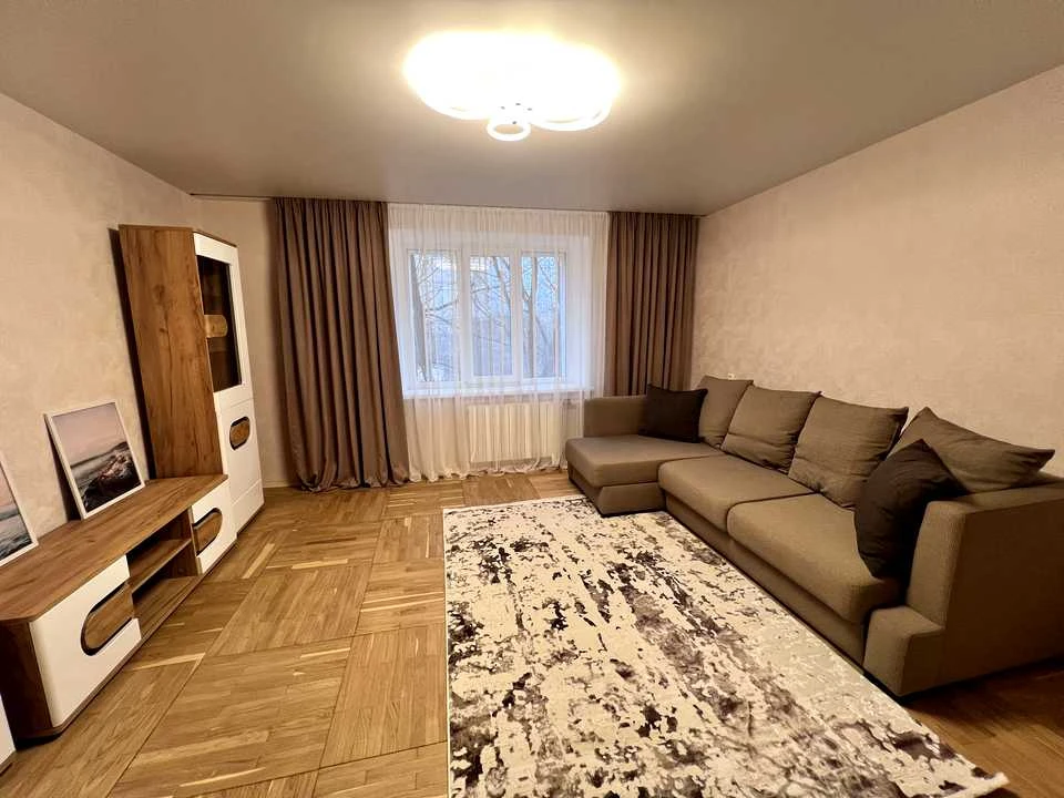Apartment. AutoZavodska st. Kyiv