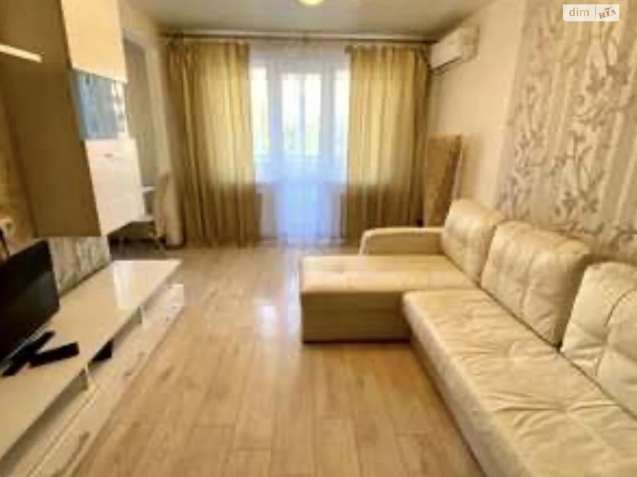 Довгострокова оренда квартири "Липки"