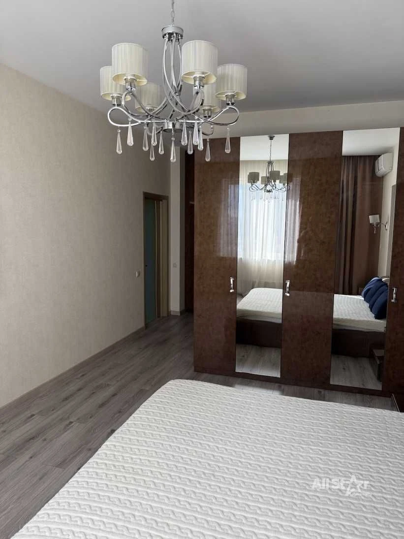 Продаж 3к квартири в Києві, ЖК «Челсі Тауер», Печерський р-н