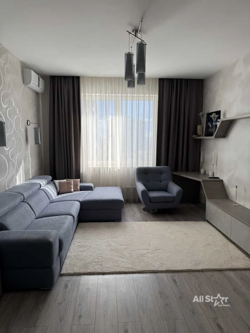 Продаж 3к квартири в Києві, ЖК «Челсі Тауер», Печерський р-н
