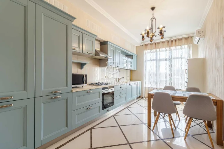 Продажа: Трехкомнатная квартира 105 м², Патриотов ул., 74/57