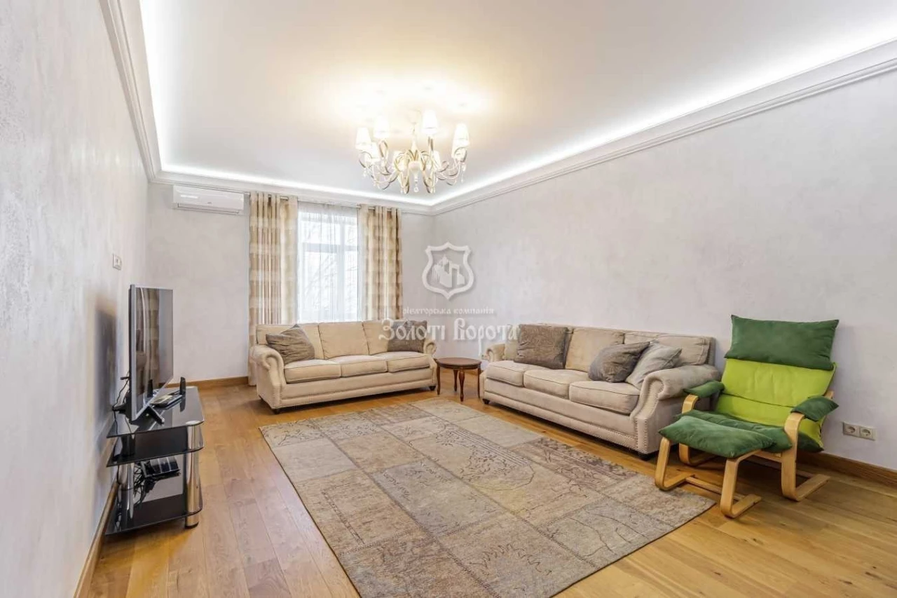 Продажа: Трехкомнатная квартира 105 м², Патриотов ул., 74/57