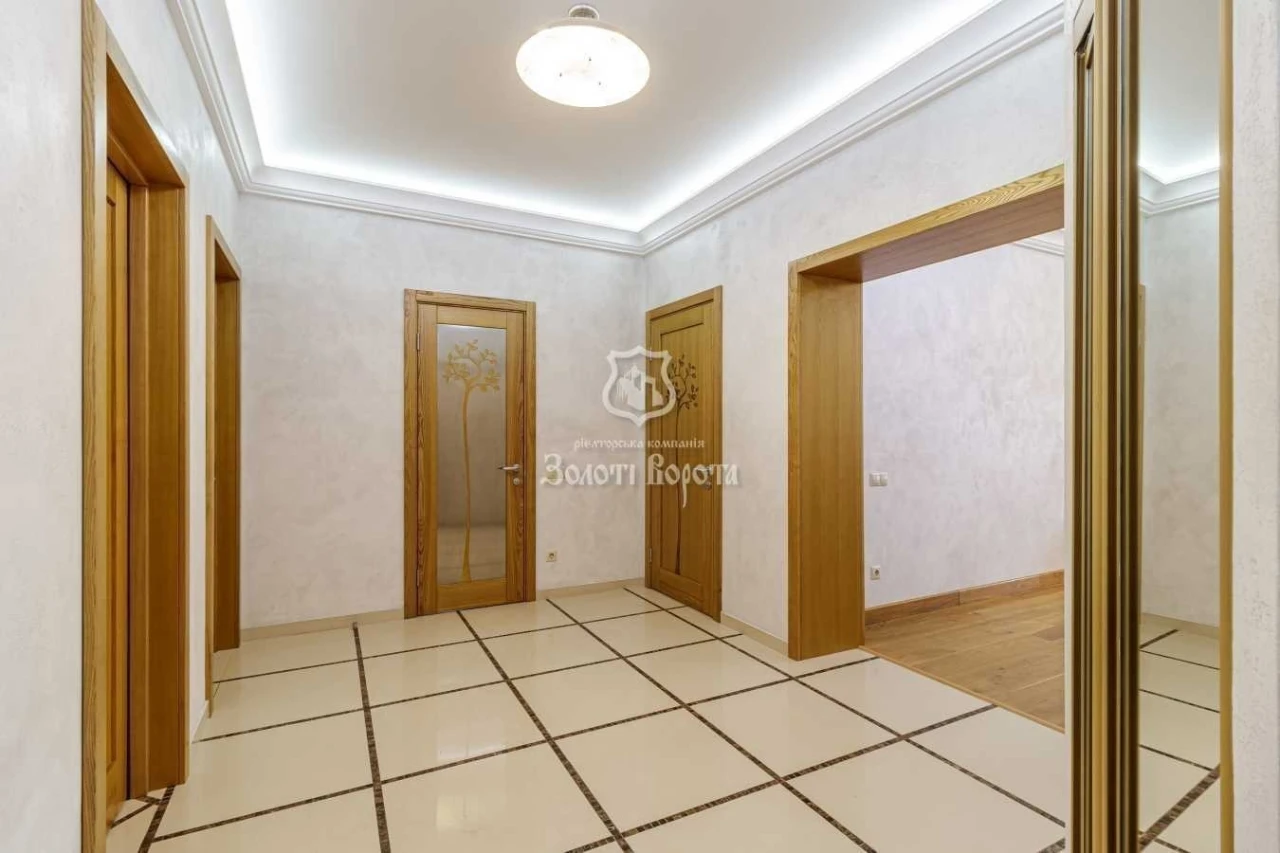 Продажа: Трехкомнатная квартира 105 м², Патриотов ул., 74/57