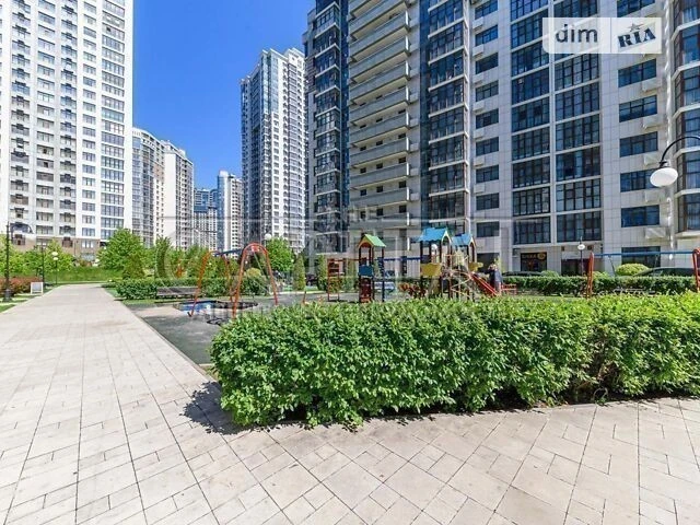 Sale of 5k apartment 234 sq. m on Andriy Verkhoglyada st. 15A •