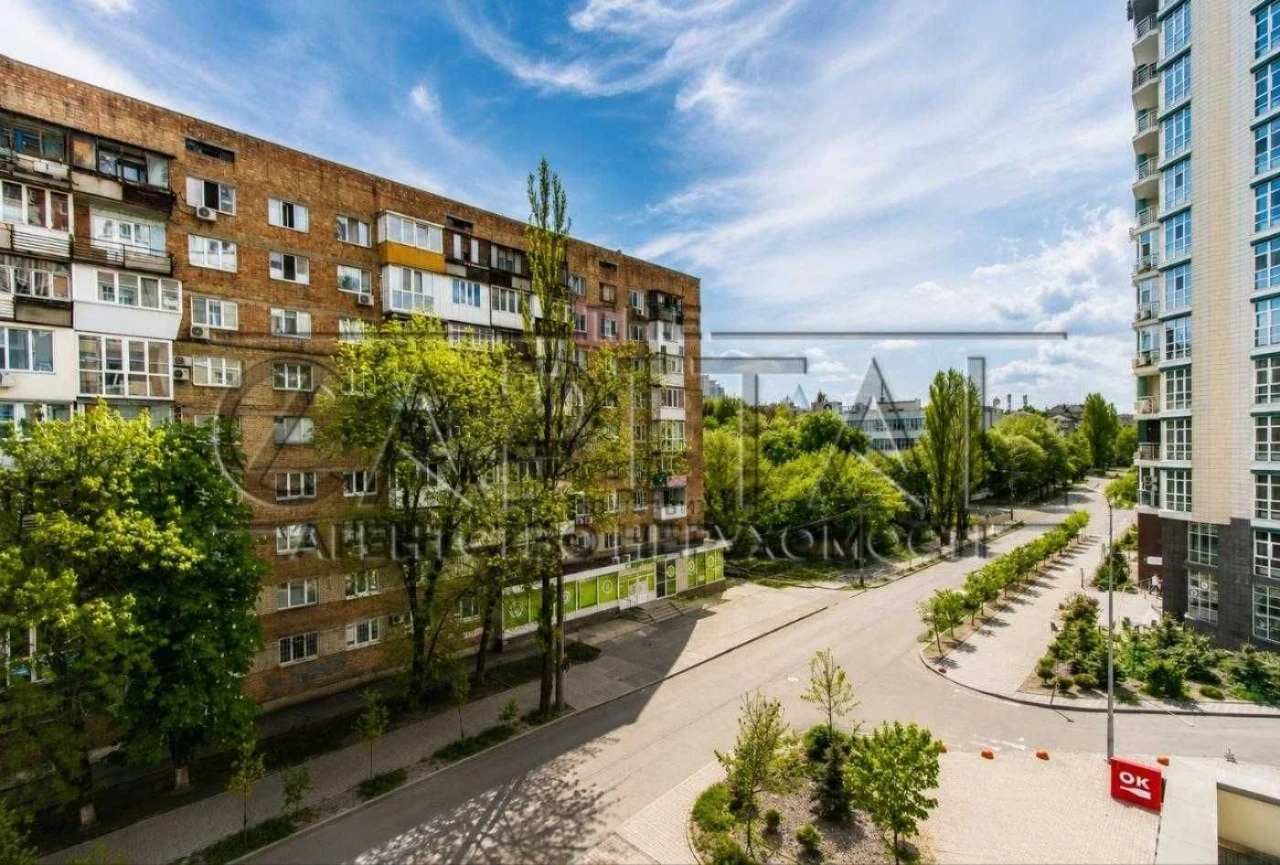 Apartment for Sale with Renovation in the Pechersk District