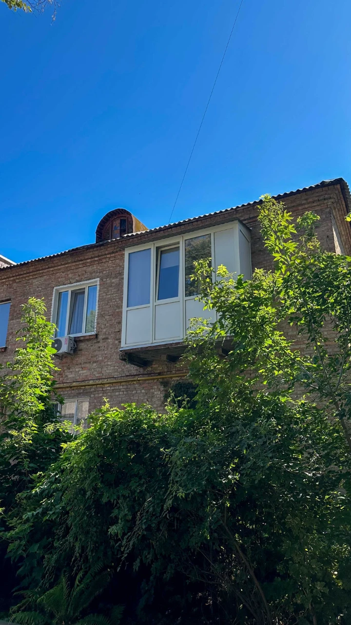 2 кімнати, Сталінка, правий берег