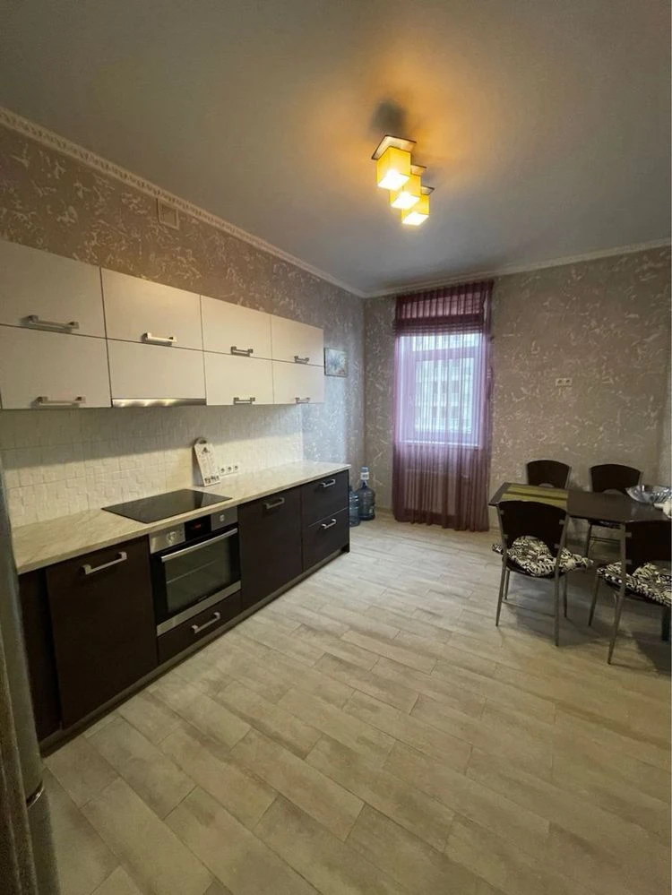 Без комиссии ‼️ Михновского 14-16, продажа 2-квартиры