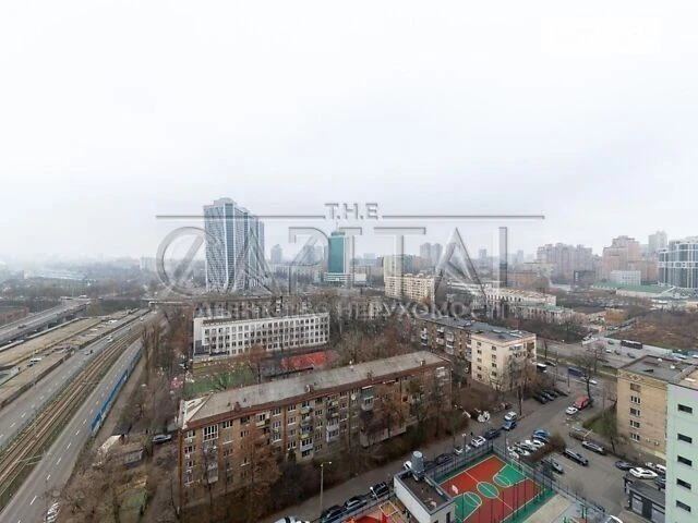 Sale of 2-room apartment 80 sq. m. on Shevchenkivskyi street, PR-district