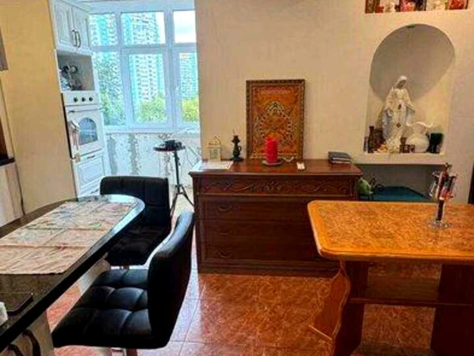 Квартира. Киев, Витряные Горы ул.