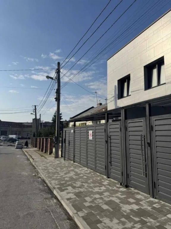 Продається двоповерховый дом, новостройка, улица Подмиск