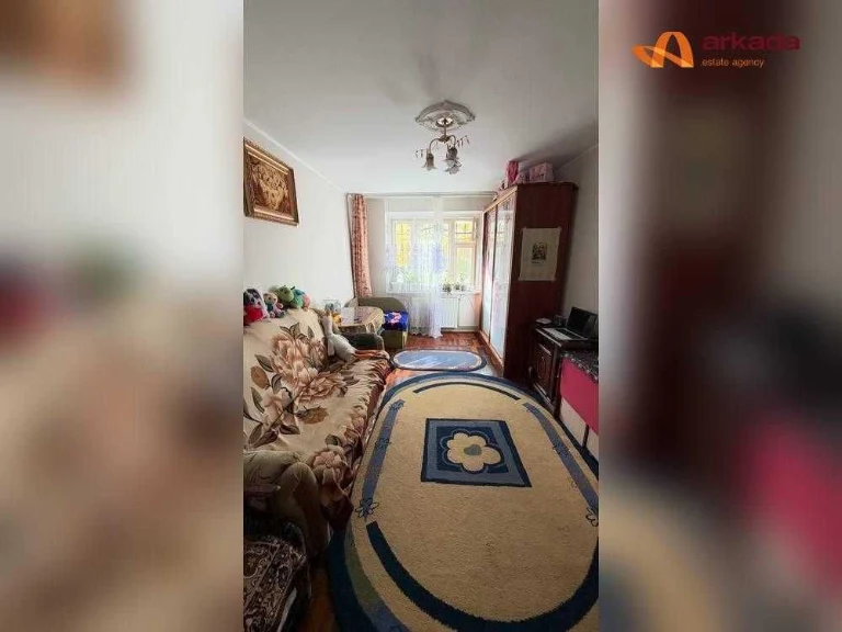 Selling Cheap 1-Bedroom Apartment with Renovated Interior in a Great Location in Auton
