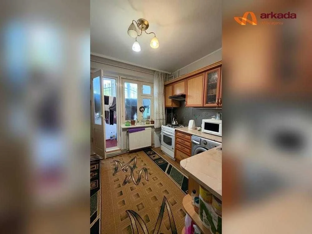 Selling Cheap 1-Bedroom Apartment with Renovated Interior in a Great Location in Auton