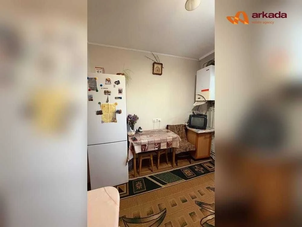 Selling Cheap 1-Bedroom Apartment with Renovated Interior in a Great Location in Auton