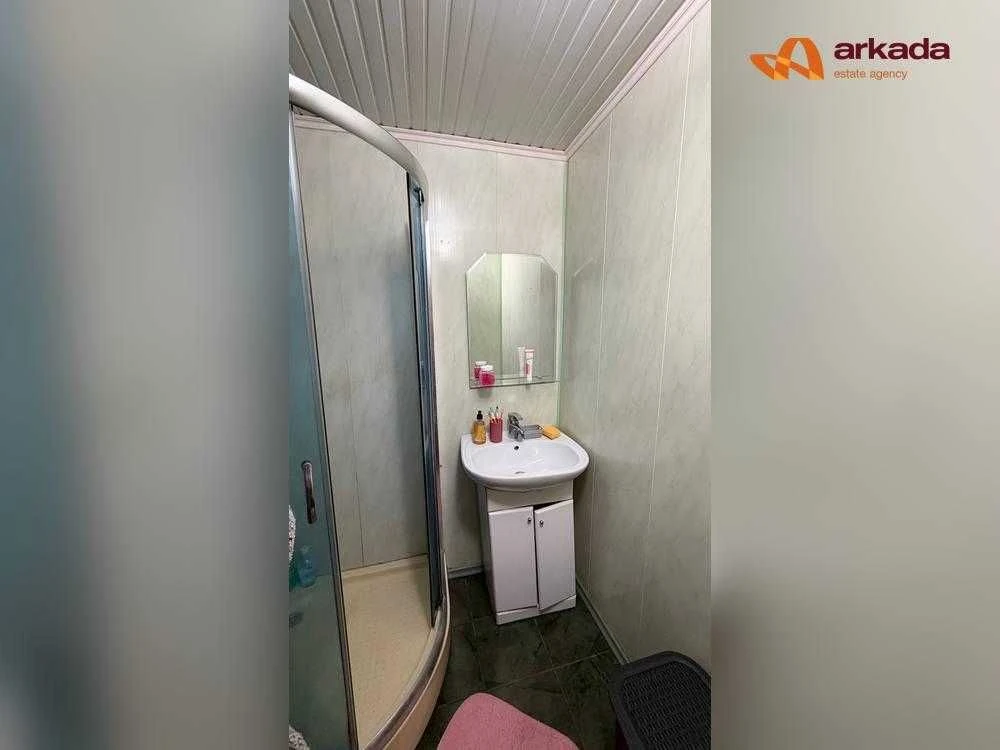 Selling Cheap 1-Bedroom Apartment with Renovated Interior in a Great Location in Auton