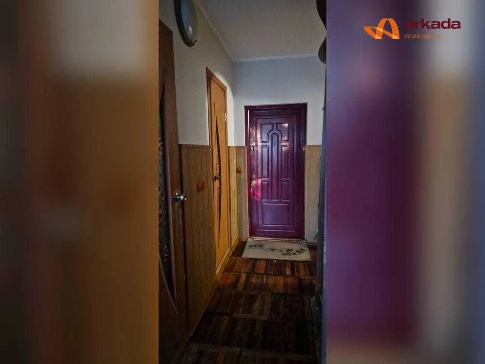 Selling Cheap 1-Bedroom Apartment with Renovated Interior in a Great Location in Auton