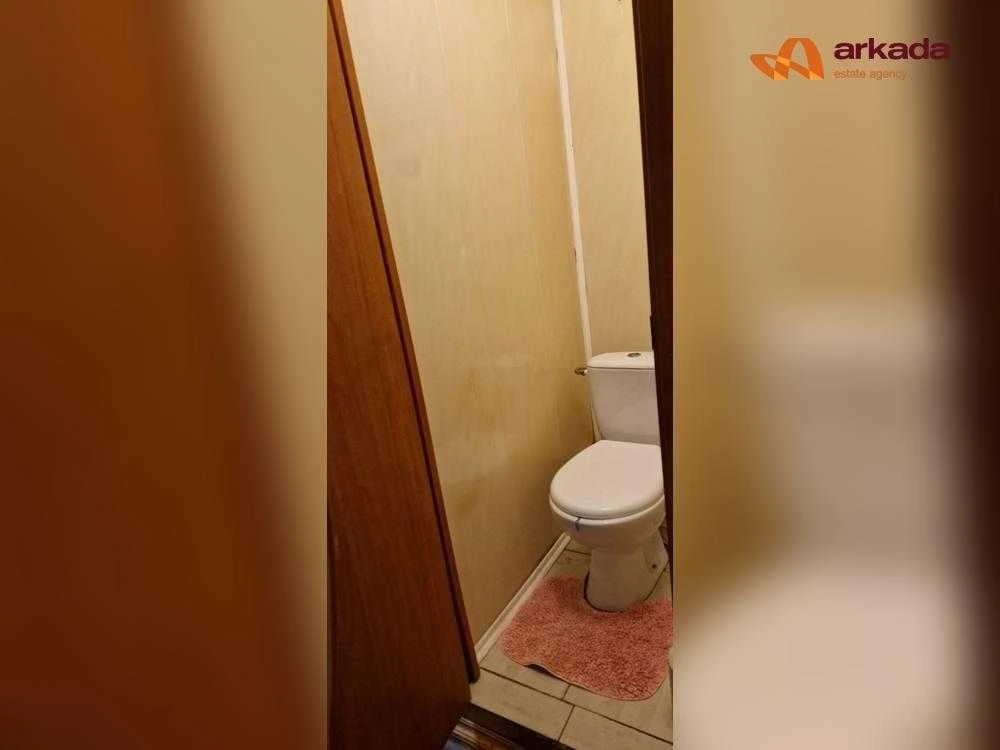 Selling Cheap 1-Bedroom Apartment with Renovated Interior in a Great Location in Auton