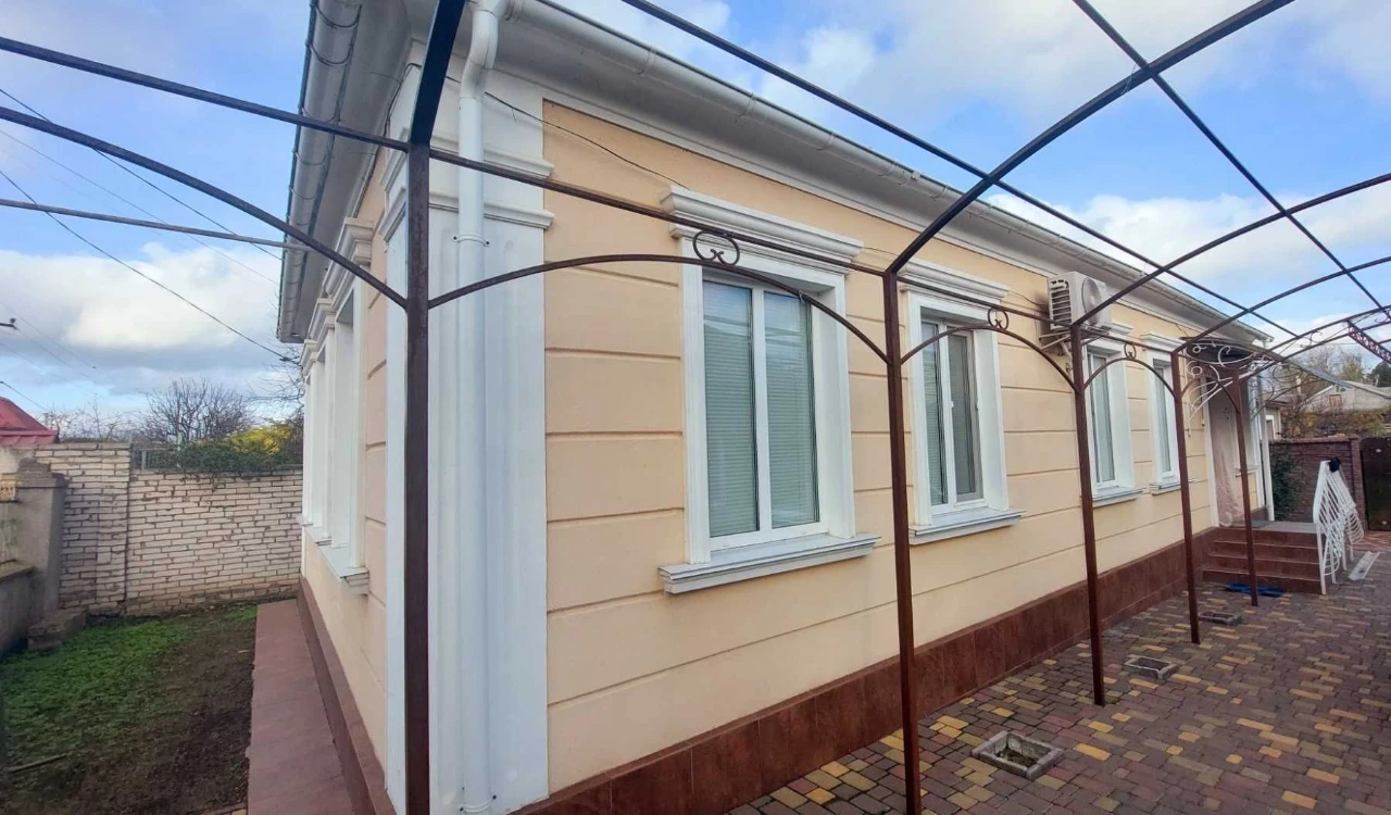 House for sale in Varvorka!