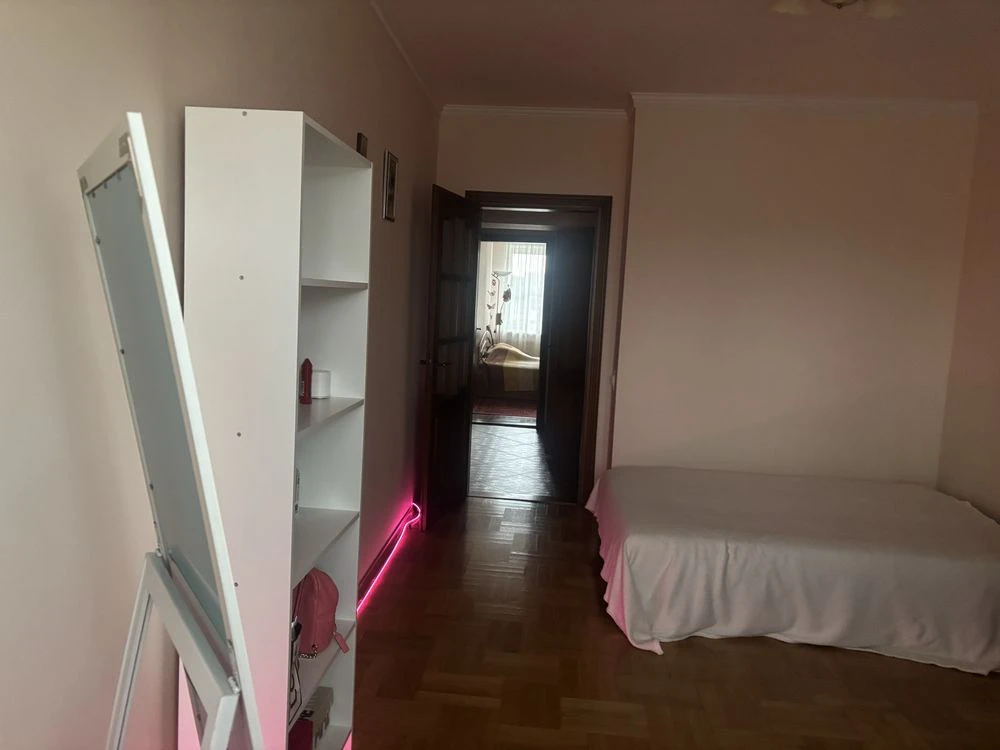 3 bedroom apartment New World