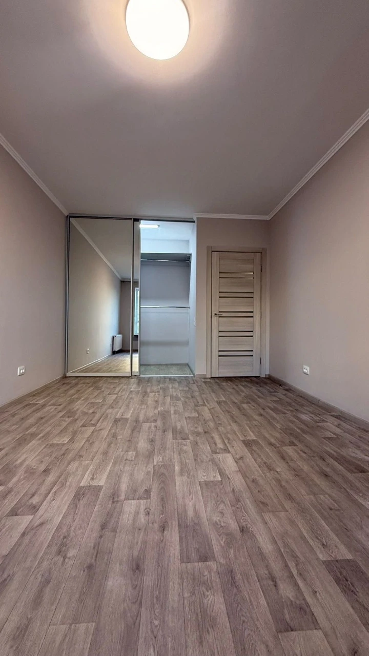 For sale 1-bedroom apartment in new building ЖК Мира -2. Documents.