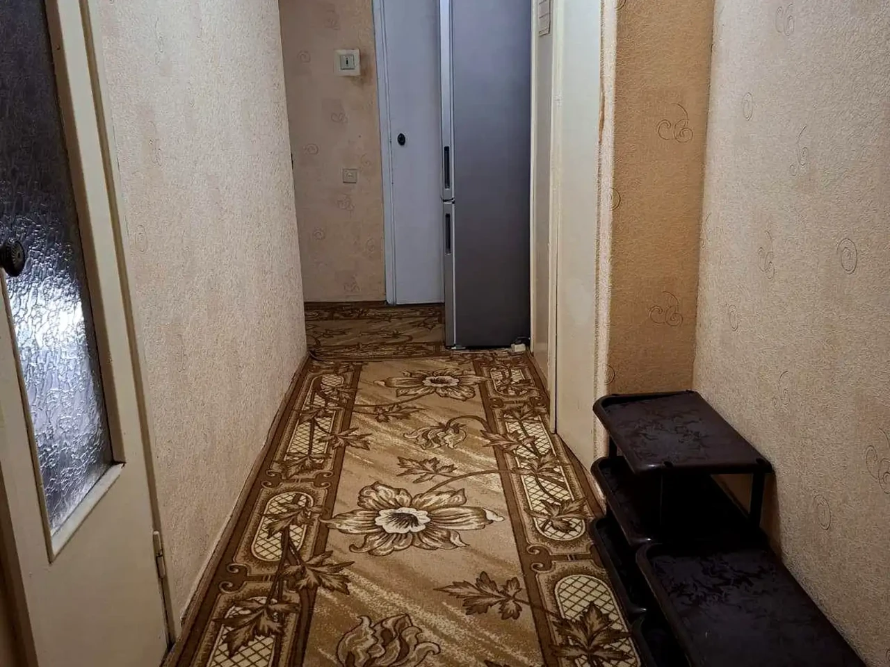 Rent 1-room apartment 740 sq. m 1/10 floor