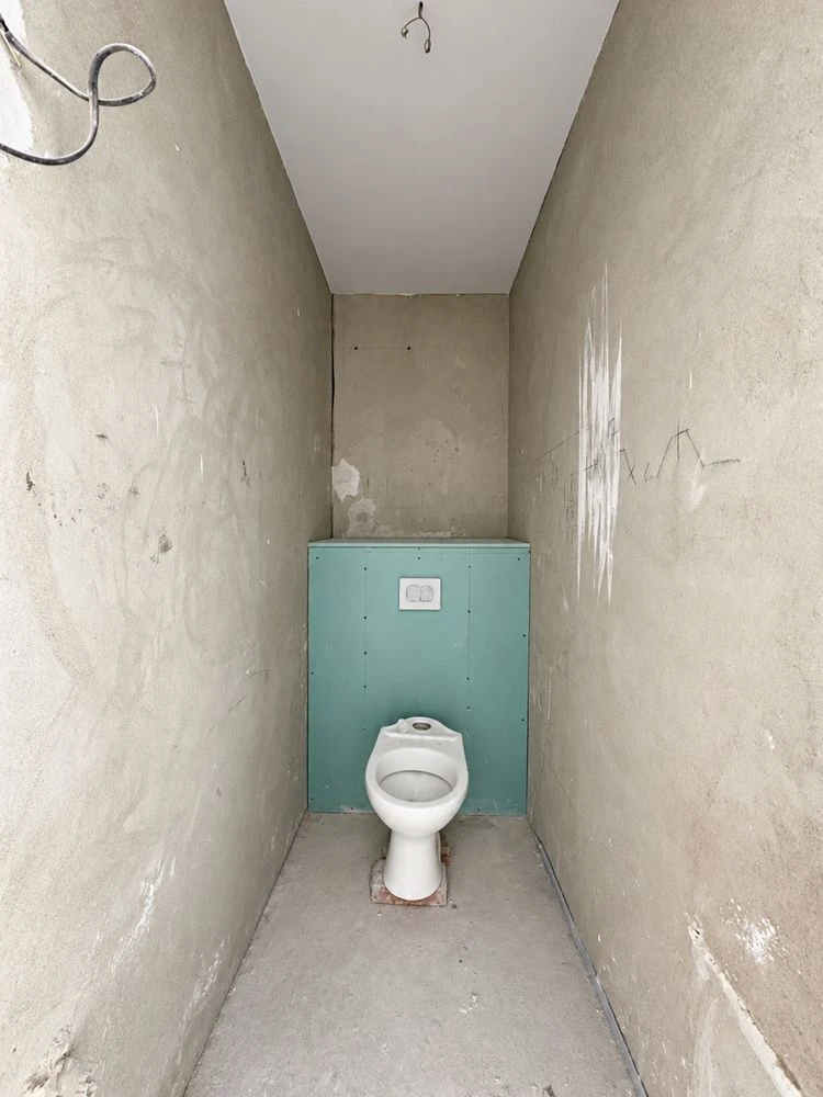 Sale of a 2-room apartment in an elite low-rise new building