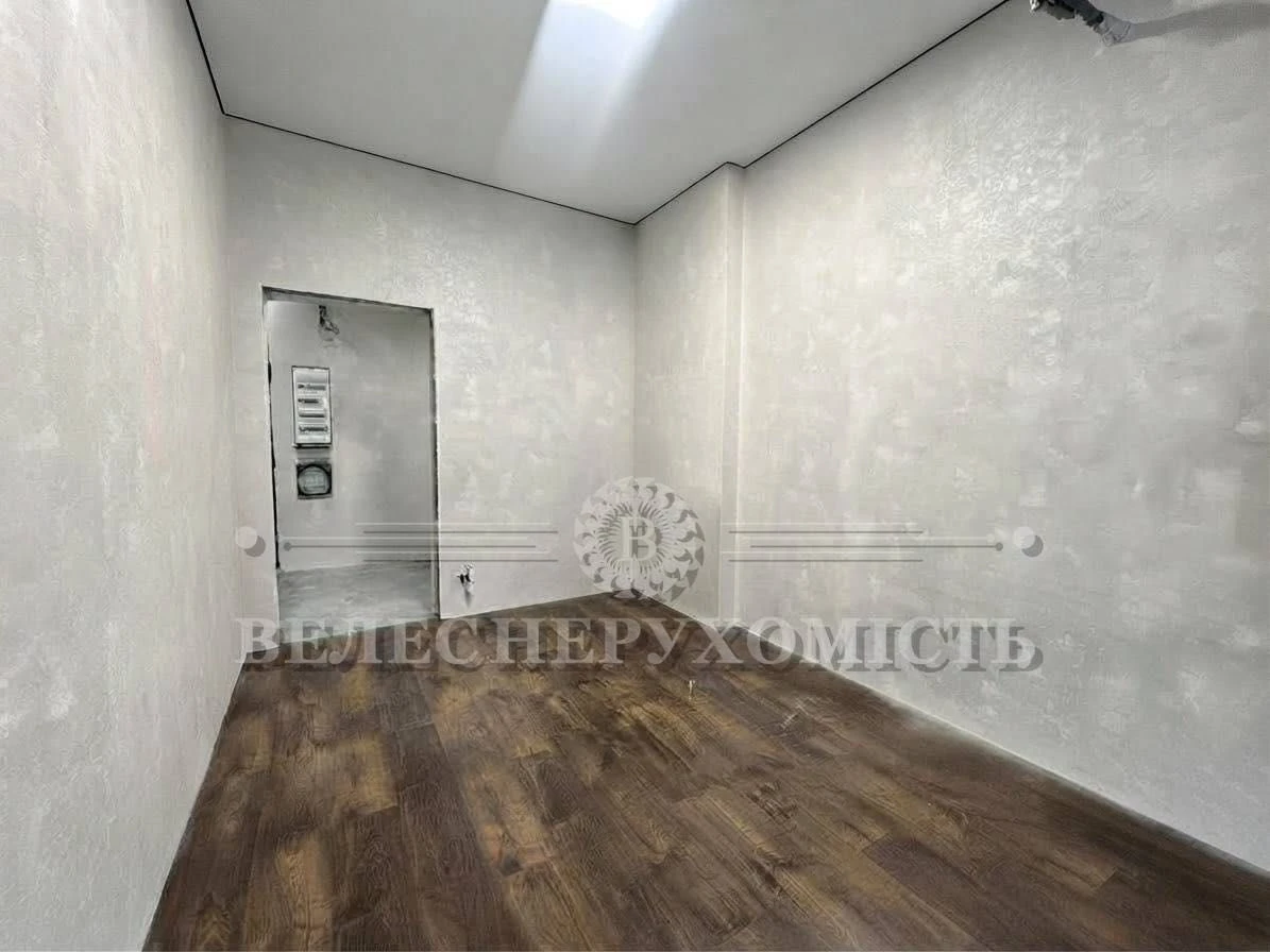 NO COMMISSION - Modern Apartment with Balcony in "Italian Quarter" Residence
