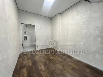 NO COMMISSION - Modern Apartment with Balcony in "Italian Quarter" Residence