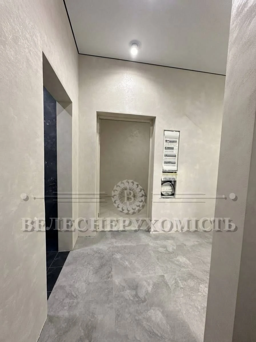 NO COMMISSION - Modern Apartment with Balcony in "Italian Quarter" Residence