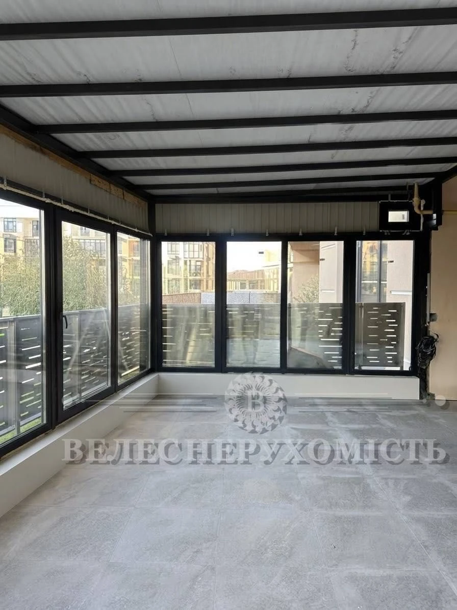 NO COMMISSION - Modern Apartment with Balcony in "Italian Quarter" Residence