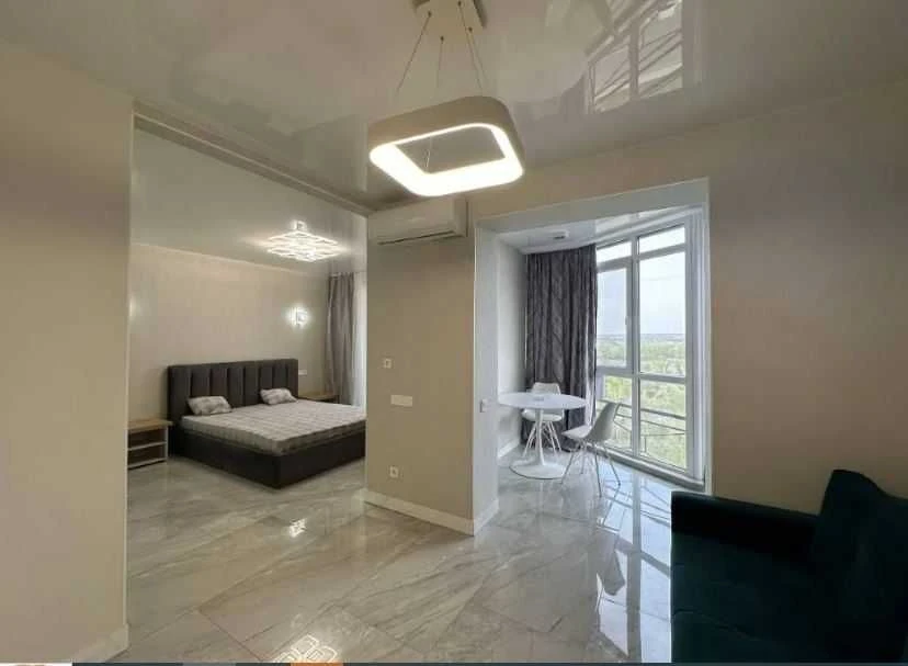 Продається 1-кімнатна квартира 58 м² в ЖК River Park