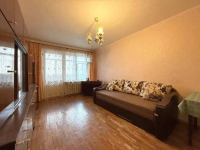 Продам 3к квартиру 68,4 кв.м. ул. Новокрымская (р-н Титова).