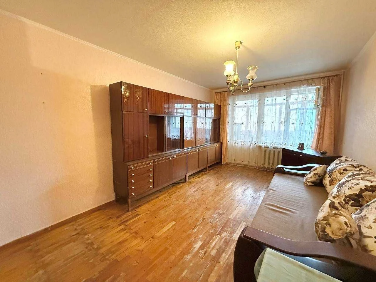 Продам 3к квартиру 68,4 кв.м. ул. Новокрымская (р-н Титова).