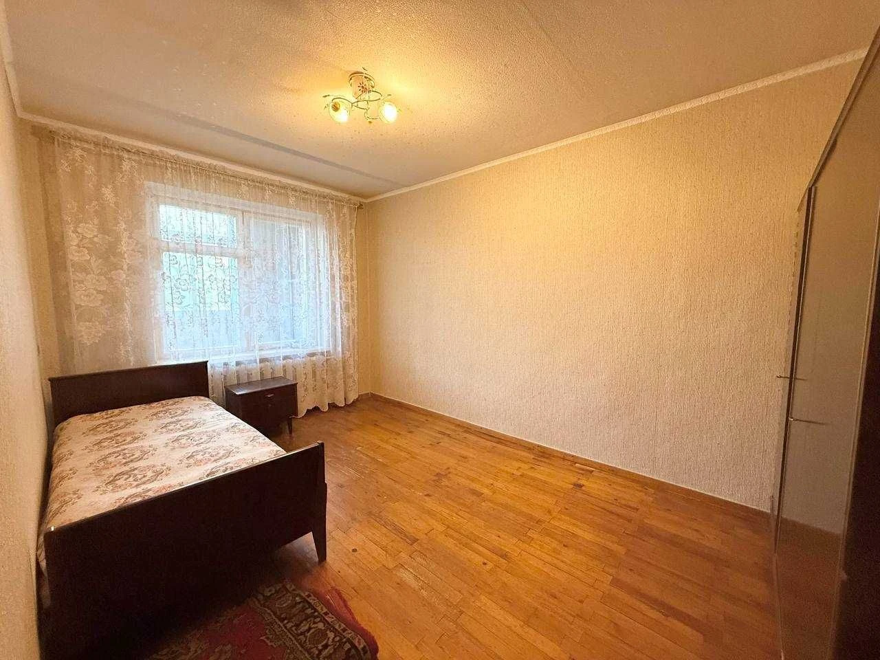 Продам 3к квартиру 68,4 кв.м. ул. Новокрымская (р-н Титова).