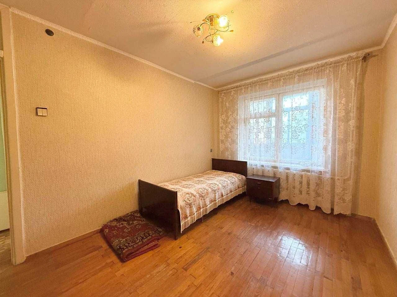 Продам 3к квартиру 68,4 кв.м. ул. Новокрымская (р-н Титова).