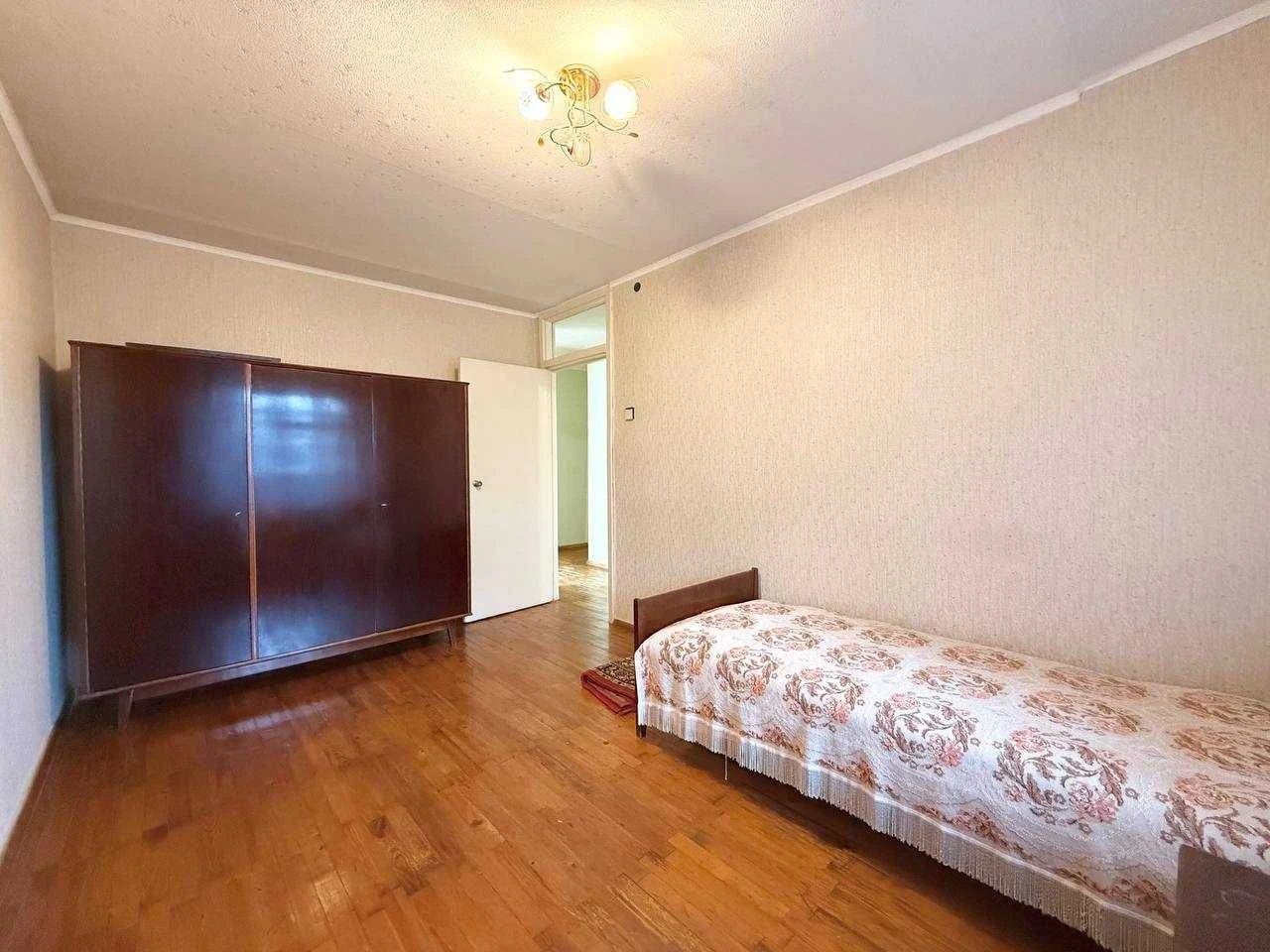 Продам 3к квартиру 68,4 кв.м. ул. Новокрымская (р-н Титова).