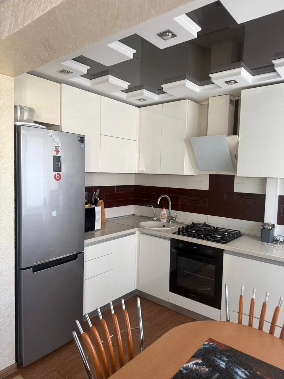 Sale of a 3-bedroom apartment in residential complex "Parus"