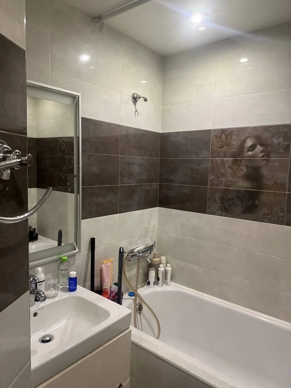 Sale of a 3-bedroom apartment in residential complex "Parus"