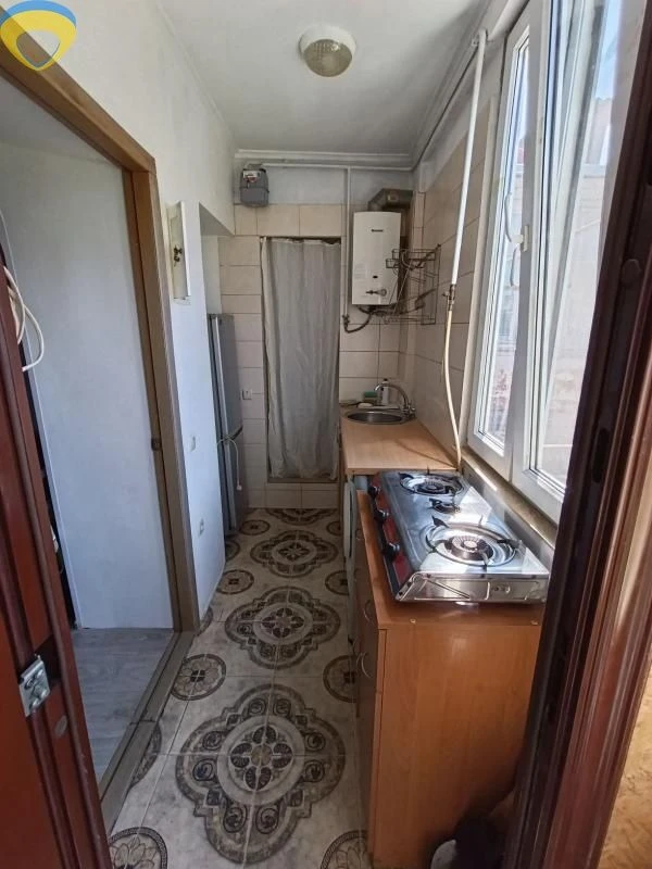 Independent one-bedroom apartment on Black Sea Avenue