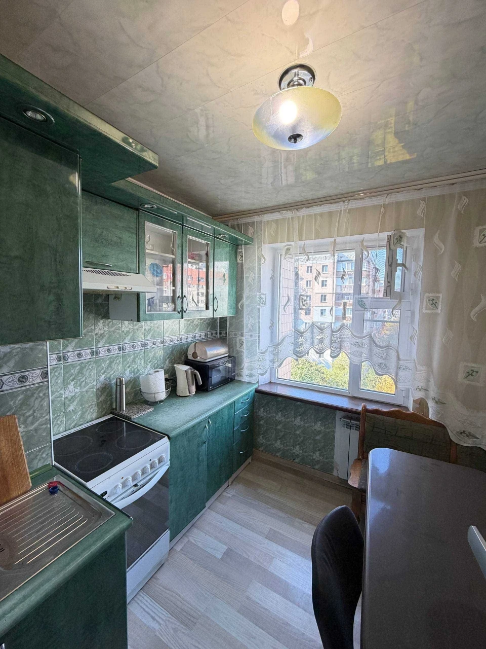 Urgent! 3 bedroom apartment on Semen Palii (Vysotsky) with furniture