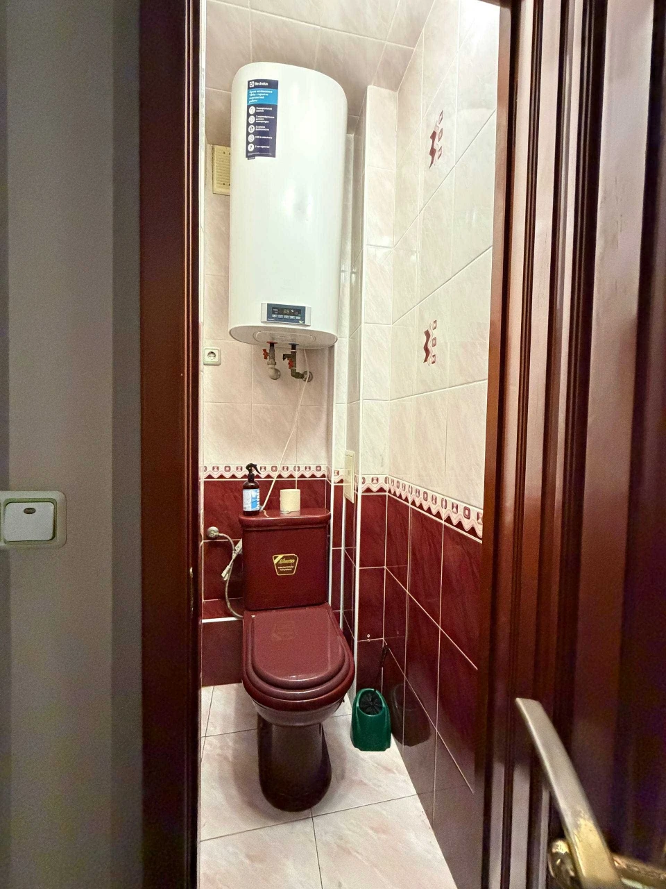 Urgent! 3 bedroom apartment on Semen Palii (Vysotsky) with furniture