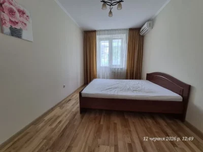 Selling 2-room apartment near Шевchenko Park