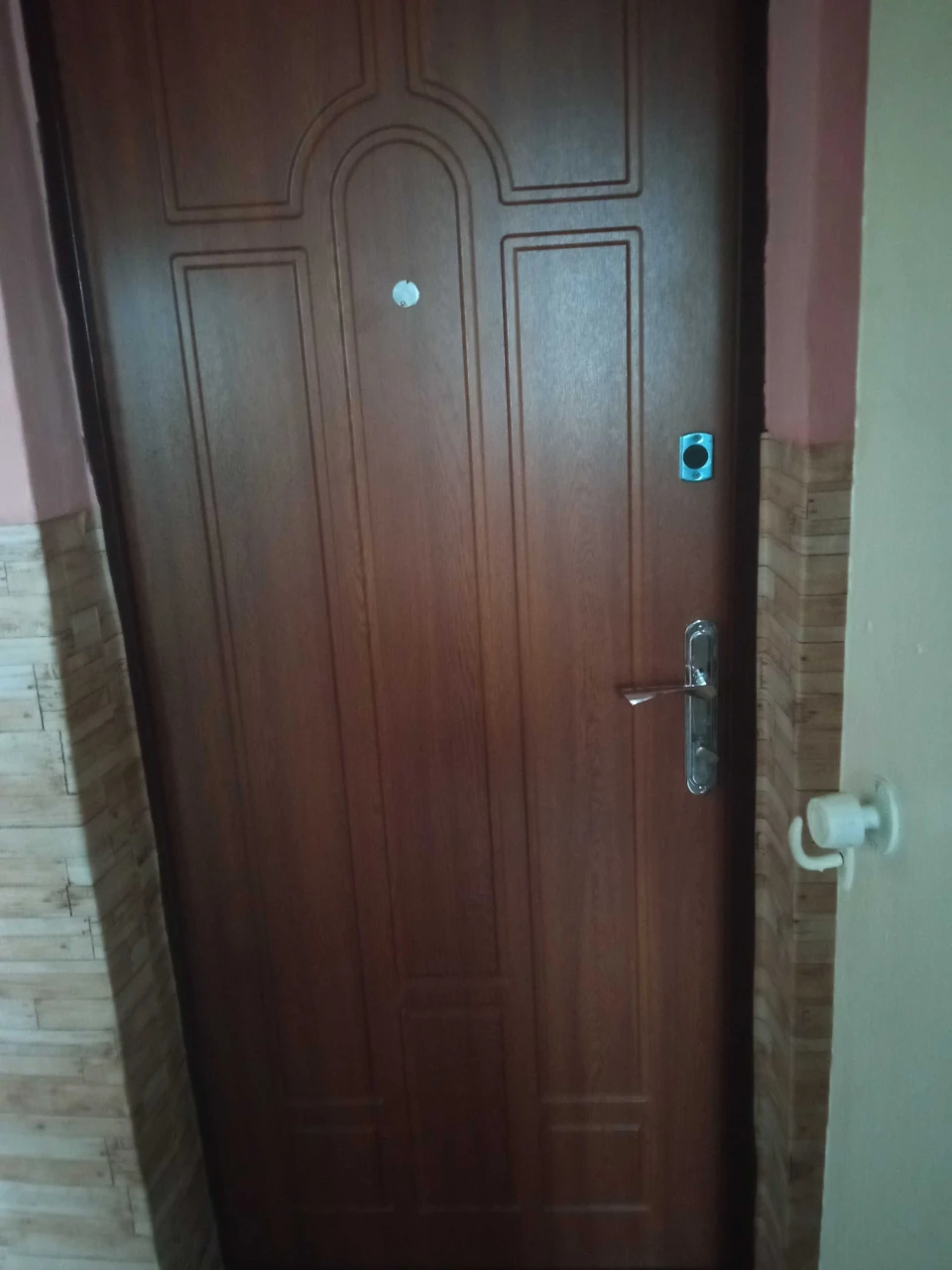 One-room apartment for sale ("small apartment")