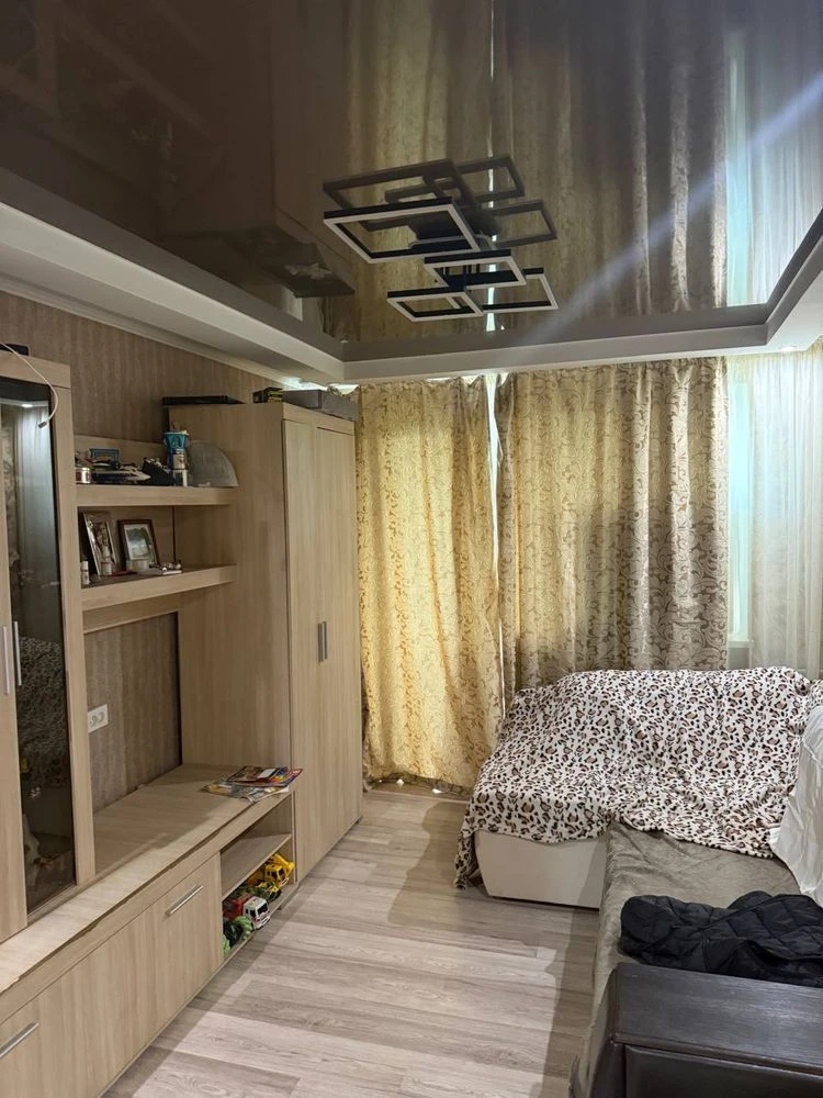 Продам 2 кв. с ремонтом на Салтовке, ул. Светлая, 10
